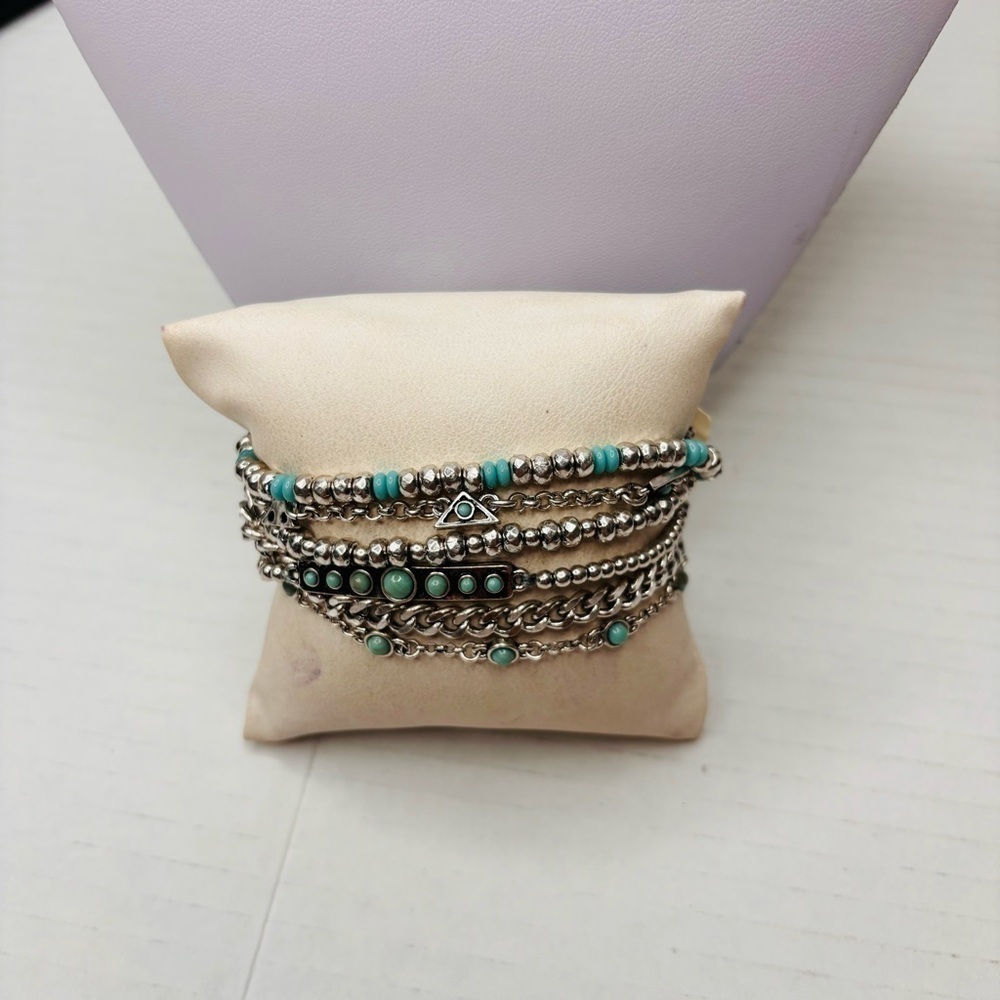 Price is firm New LUCKY BRAND Silver Layered Turquoise Bead Bracelet